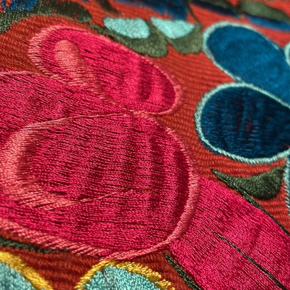 New! Vibrant embroidered leather purse - Picture 5 of 8